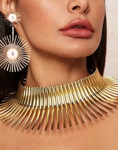 Flowering sun jewellery set